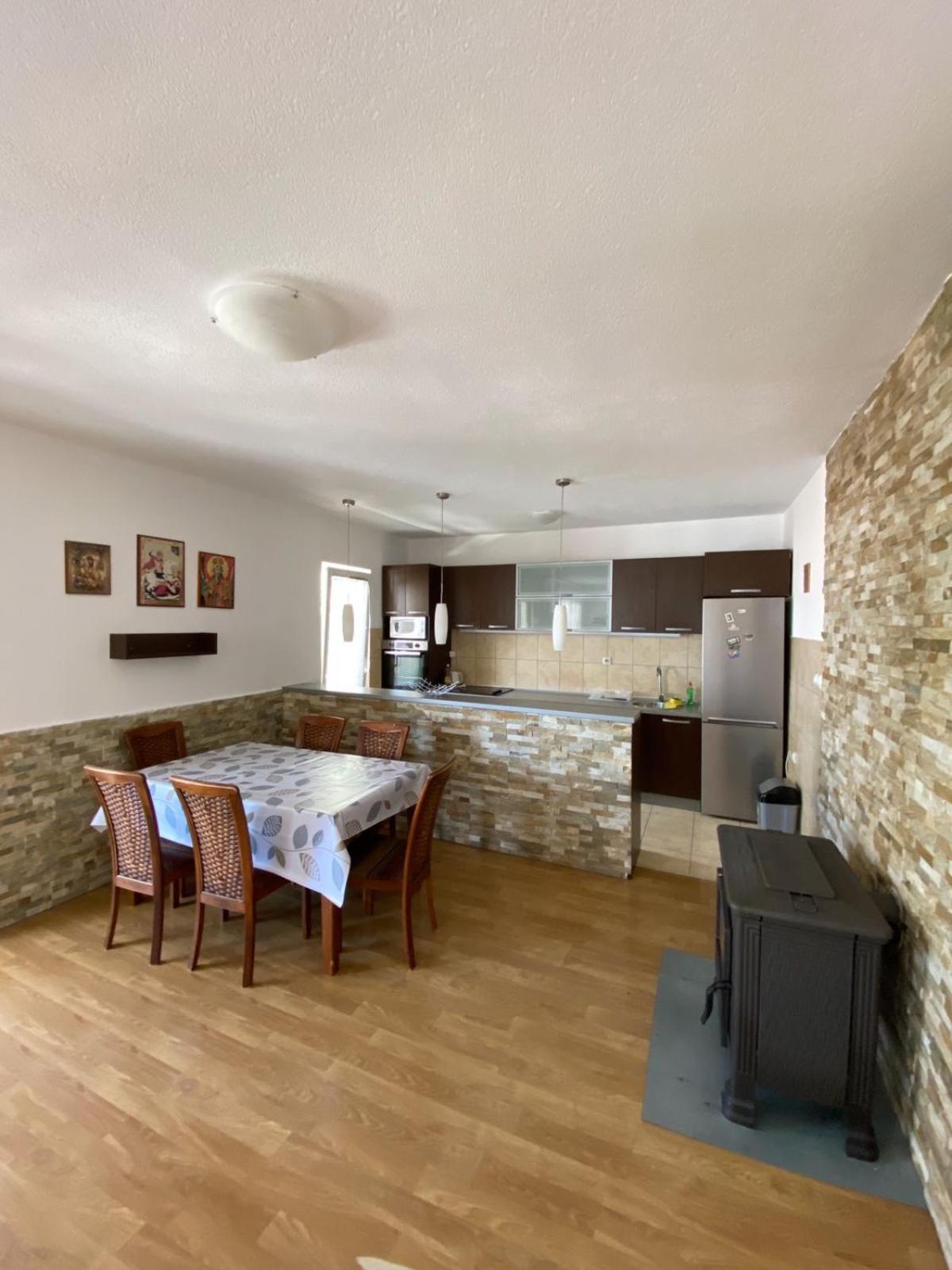 Apartman Marko Maros *