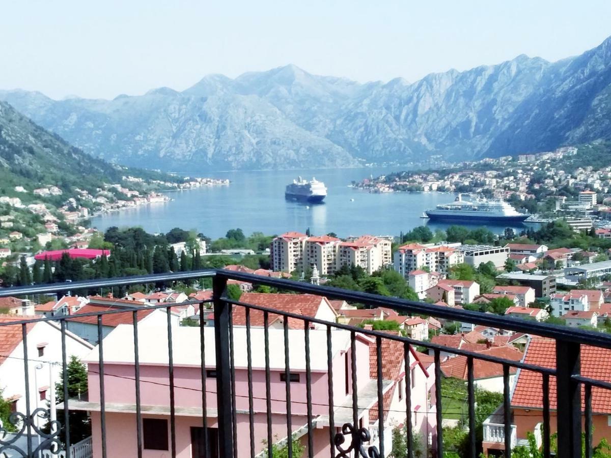 Marko Maros * Kotor